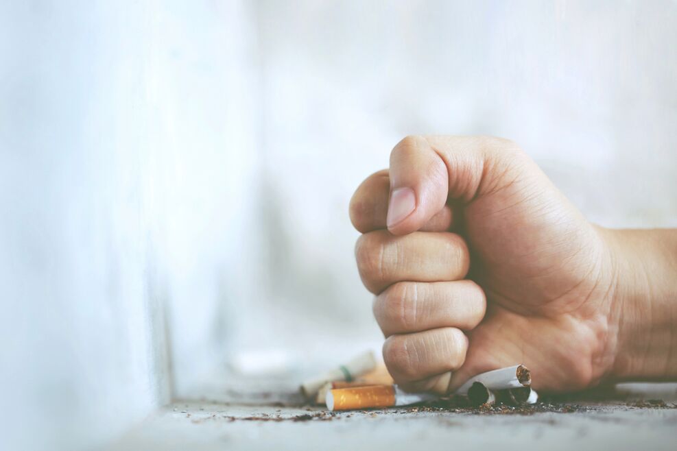 wie man sich dazu zwingt, mit dem Rauchen aufzuhören